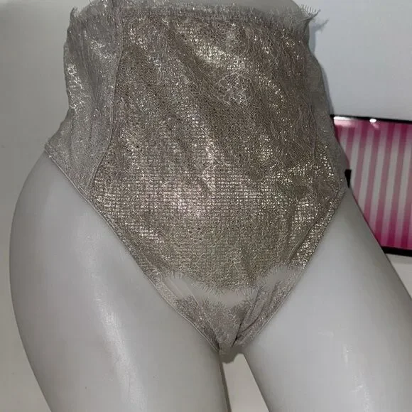 🔥 VICTORIA SECRET set lined DemiBRA setSZ 32D // M. New